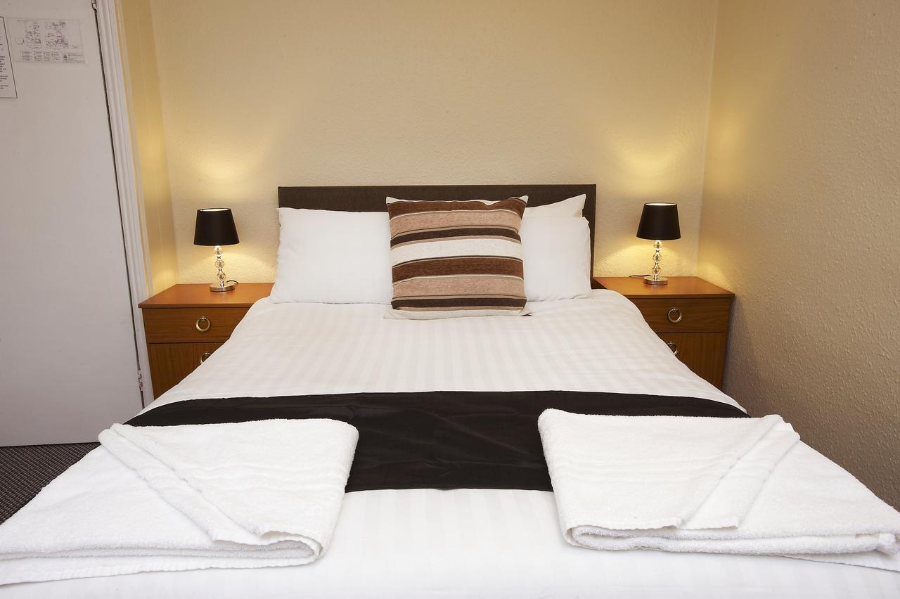 The Black Swan Inn Leominster Ngoại thất bức ảnh
