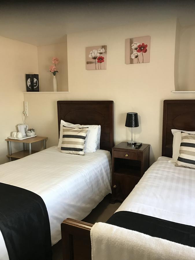 The Black Swan Inn Leominster Ngoại thất bức ảnh
